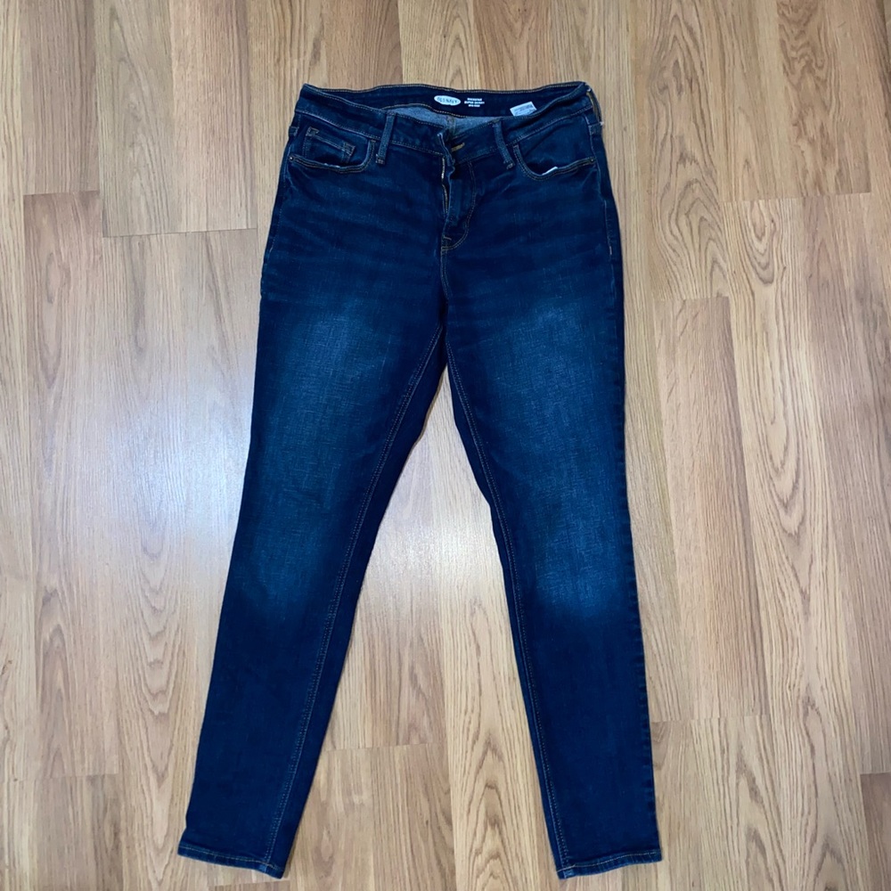 Old navy jeans, dark blue size 10 skinny
